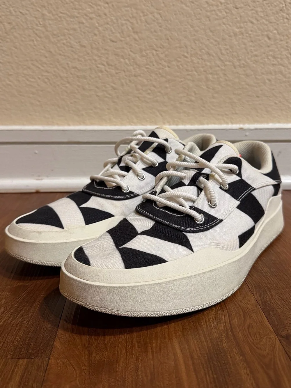 Jordan Westbrook 0.3 - Canvas Sneakers in Black and White